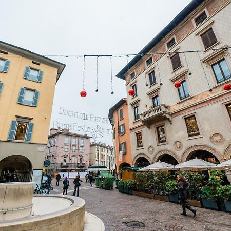 P&P Atmosfera Apartment Bergamo Esterno foto